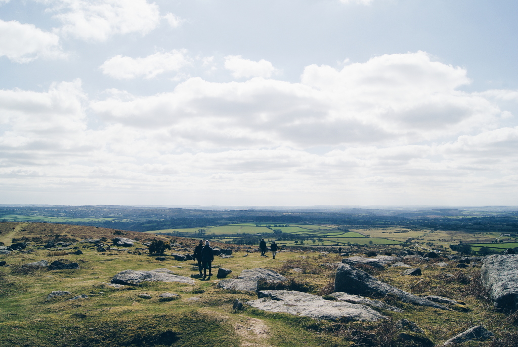 visiting dartmoor, dartmoor national park, pew tor dartmoor