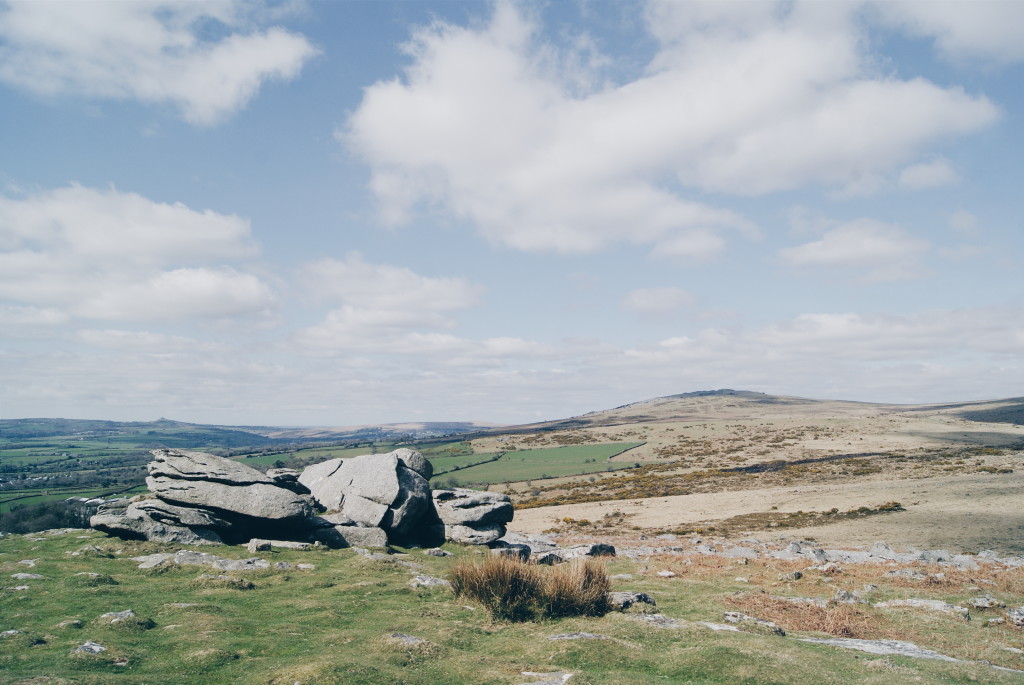 dartmoor in pictures, dartmoor photos, dartmoor national park, dartmoor tors