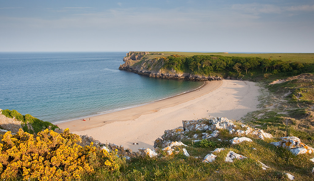 uk beach breaks, barafundle bay, pembrokeshire beaches, best beaches in wales