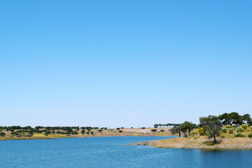 lake alqueva, portugal wild swimming, portugal lakes